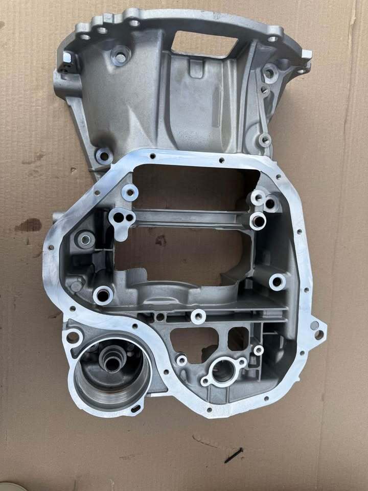 Engine Short Block For Toyota Camry Avalon Highlander RAV4 Scion oil pan