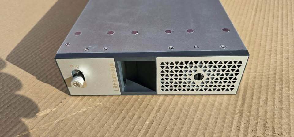 APC Smart-UPS Ultra Lithium-ion
Battery Module