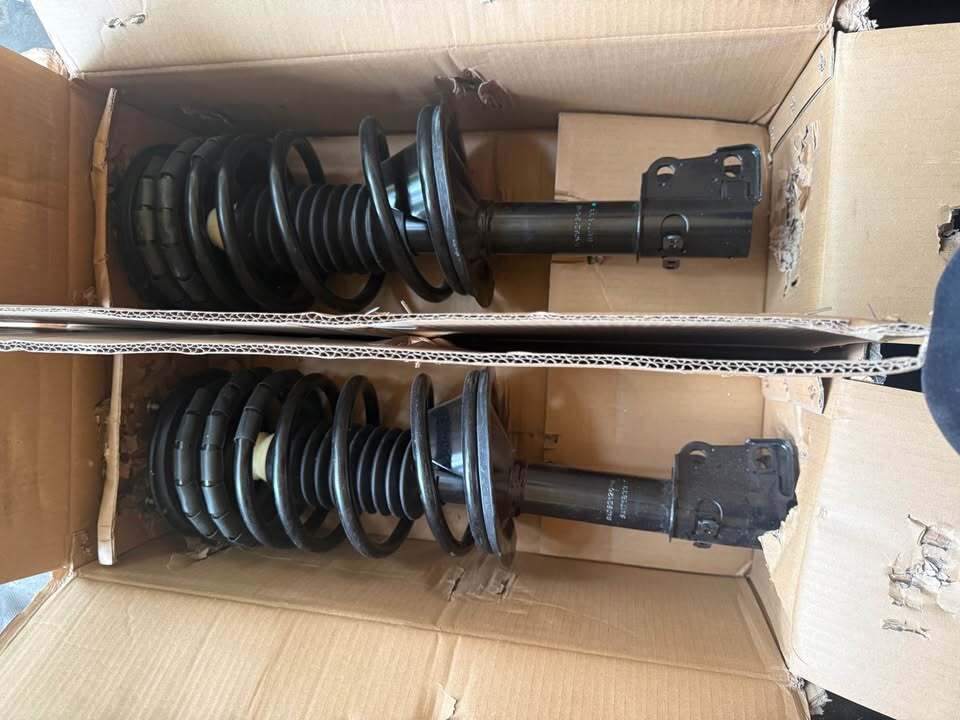 Struts Town & Country 1990-1995 | Dodge Caravan 1987-1995, Mini Ram 1987-1988 | Plymouth Grand