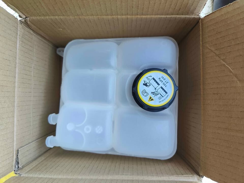 Ford Focus Coolant Reservoir Tank 2012 2018 Engine Expansion Overflow Bottle