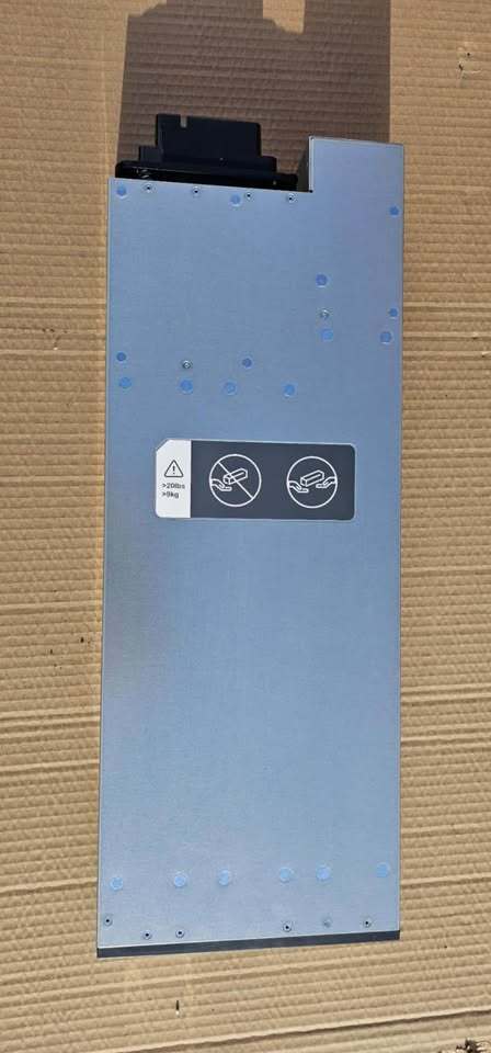 APC Smart-UPS Ultra Lithium-ion
Battery Module