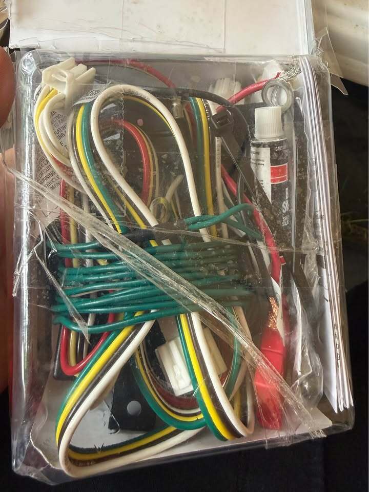 ARIES AUTOMOTIVE 56482: T-CONN OUTLANDER
