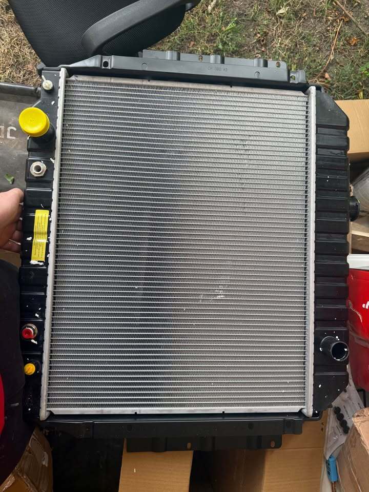 SPECTRA PREMIUM CU1456 RADIATOR FOR FORD